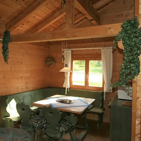 Naturerlebnisdorf 3 *
